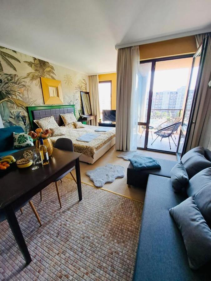 Private Apartament Vip In Royal Beach Sunny Beach Esterno foto